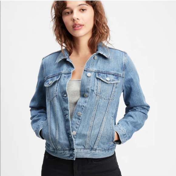 GAP Jackets & Blazers - 💛2 For $20💛Bundle and save Denim jacket by the gap. Small